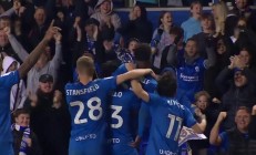 开云体育app-挑战成功！曼城战胜对手，力保不败的简单介绍