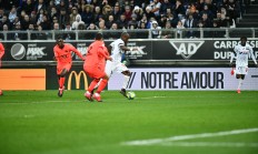 开云体育平台APP-亚眠前锋连续三轮进球，状态正佳