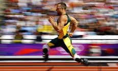 开云体育在线-绝境逆袭！字母哥关键封盖锁定胜局，热火险胜湖人