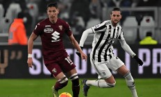 开云APP-里昂队主帅战术大PK，策略明智获得胜利的简单介绍