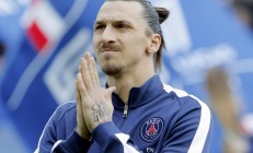 开云体育app-红牛二队轻取红牛车队，佩雷兹惊艳四座，一场颠覆F1格局的家族内斗