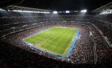 开云体育中国-当红龙咆哮遇见赛道狂飙，体育史诗中唯一性的双重奏