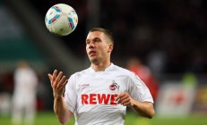 开云足球直播-新王登基？杰伦格林爆发率爵士正面击溃独行侠，西部格局再添变数