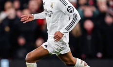 开云体育下载-皇马前锋贝尔两进球，助球队逆转比分的简单介绍