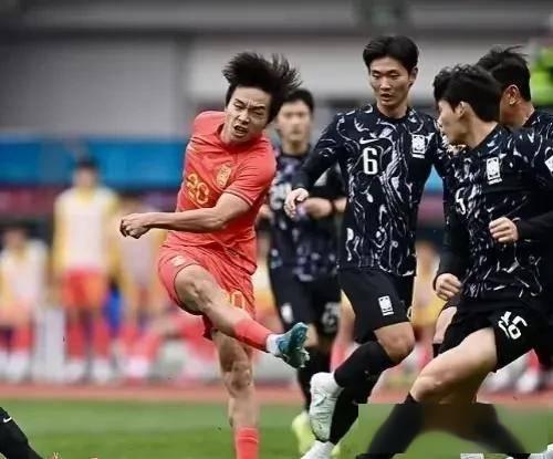 关于越南球队神勇出击，取得比赛胜利的信息