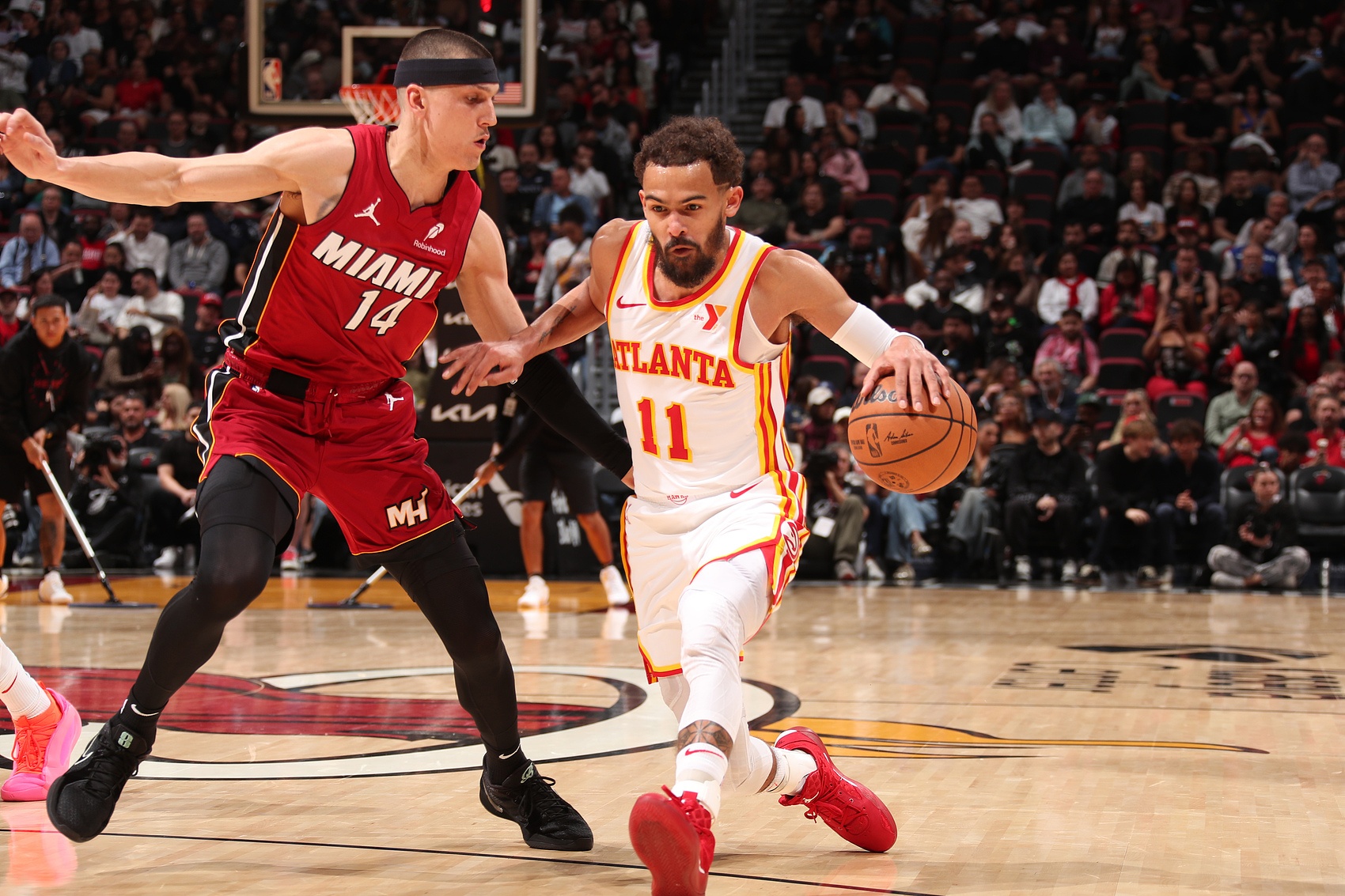 热火队逆转人队，挺进东部决赛的简单介绍