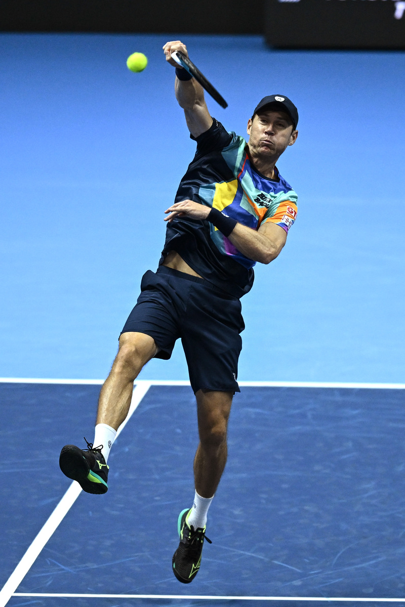 包含德国网球队轻取美国网球队，穆雷完成帽子戏法的词条