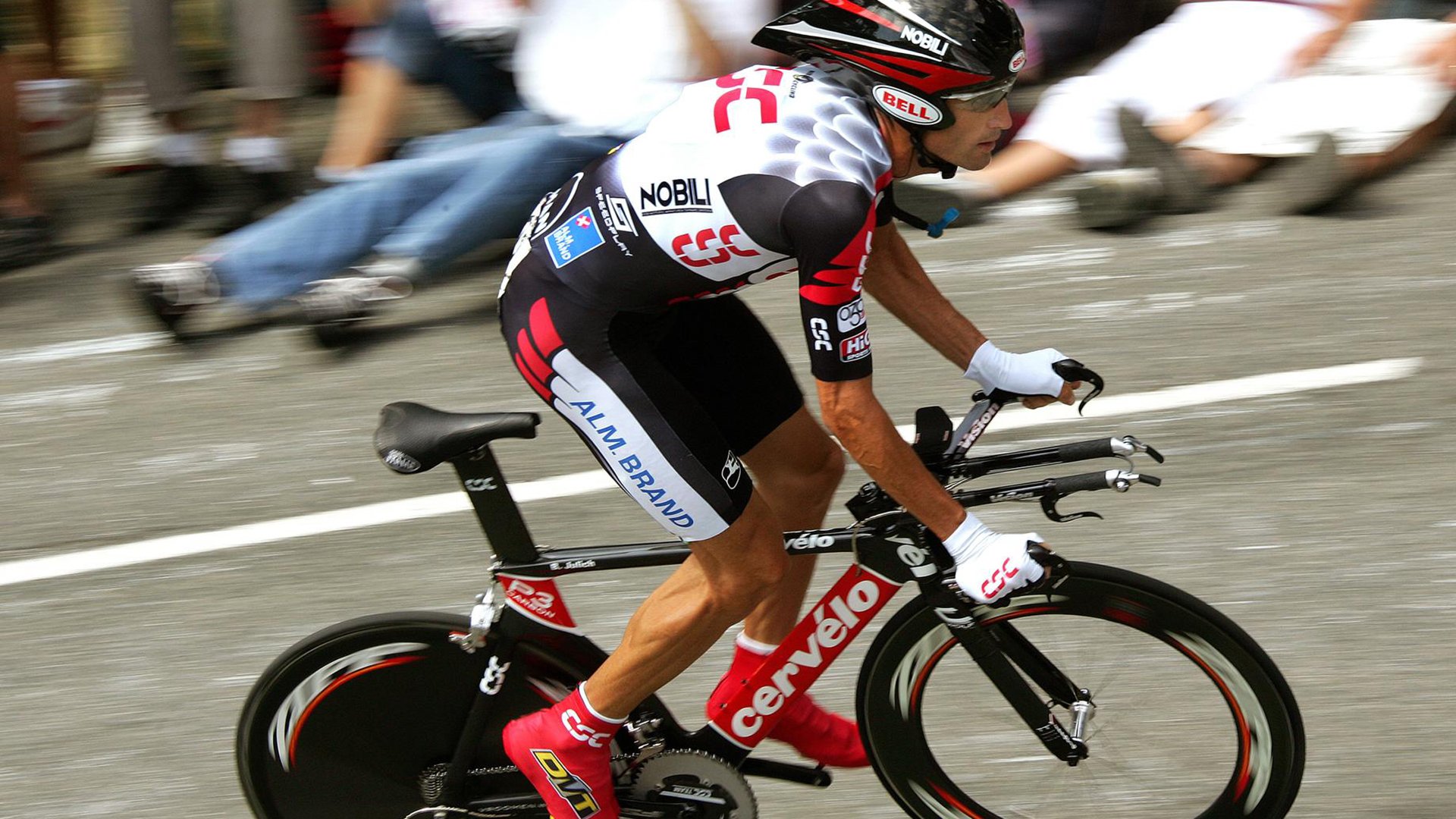 魔术冲垮尼克斯,当杜兰特在季后赛按下接管键