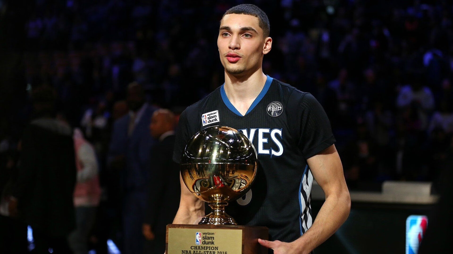 舞台越大越强!班凯罗率开拓者冲垮北京,展现巨星潜质